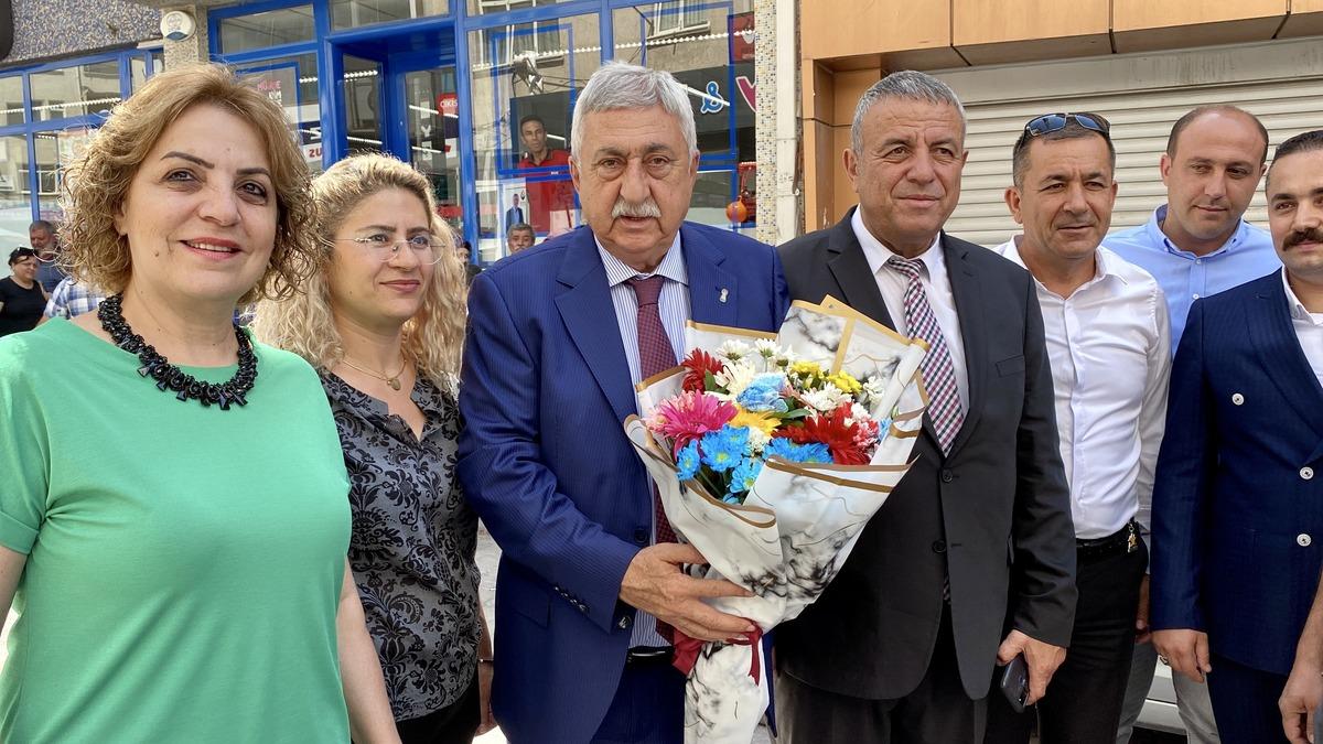 TESK Genel Başkanı Paland&ouml;ken: "En az asgari &uuml;cret d&uuml;zeyinde emekli aylığı almamız gerekiyor"