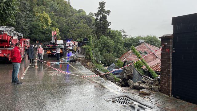 GÜNCELLEME 3 - İstanbul'da sağanak su baskınlarına yol açtı