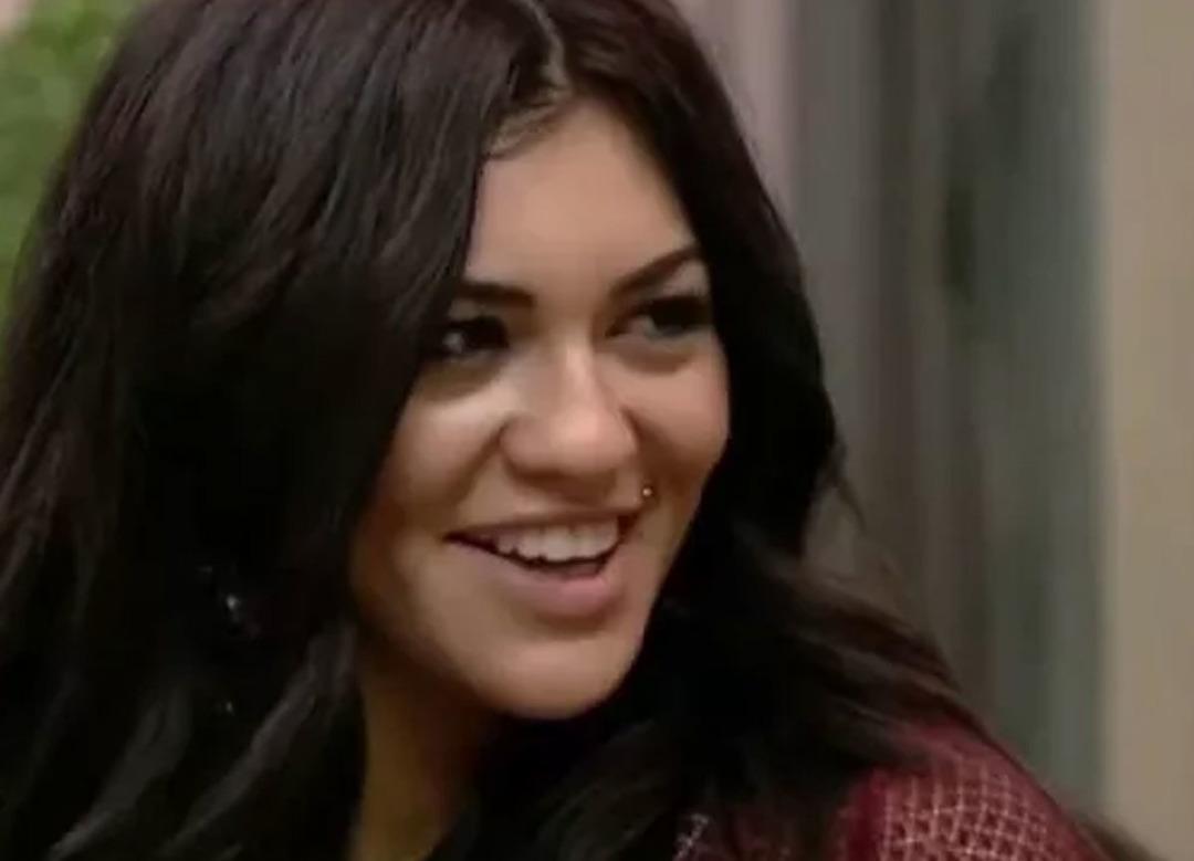 Cansel &Ccedil;&ouml;rd&uuml;k meydan okudu! "Benim g&uuml;zelliğimle rekabet edemez"