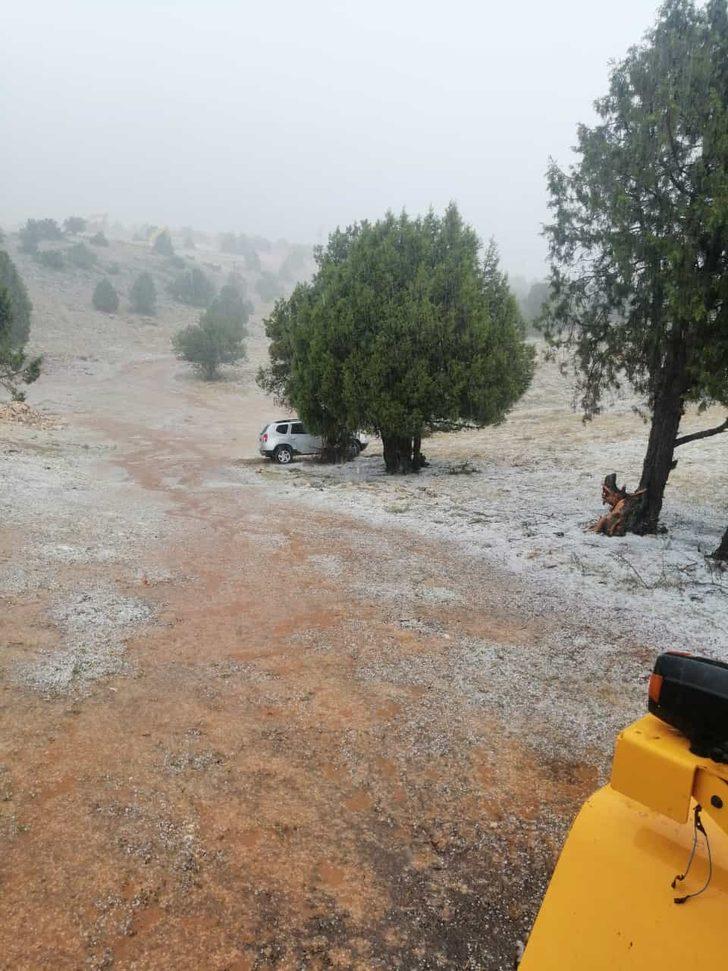 Bilecik'te sağanak ve dolu etkili oldu G2