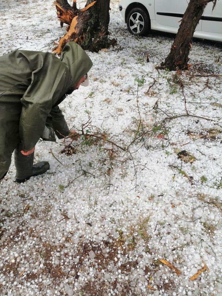 Bilecik'te sağanak ve dolu etkili oldu G3