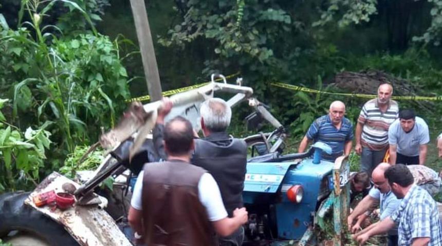 Ordu’da traktörün devrilmesi sonucu baba hayatını kaybetti, oğlu yaralandı