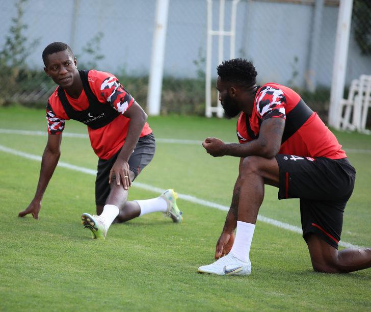 Sivasspor'da, Malmö maçı hazırlıkları başladı G2