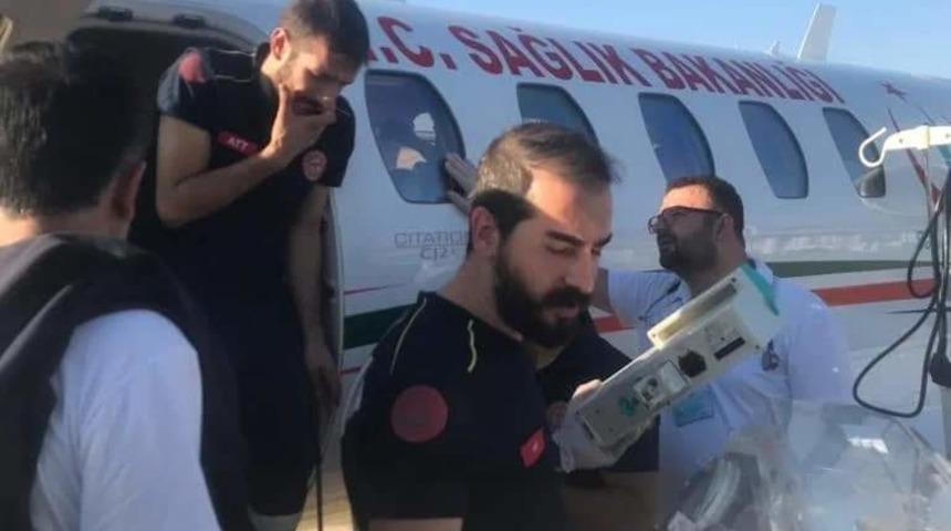 Siirt'te metabolik rahatsızlığı bulunan bebek ambulans uçakla Adana'ya sevk edildi