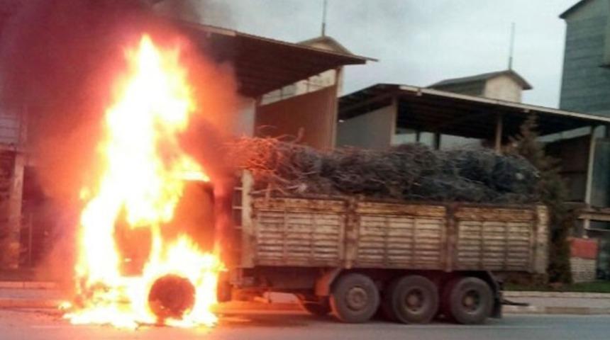 Seyir halindeyken alev alev yandı
