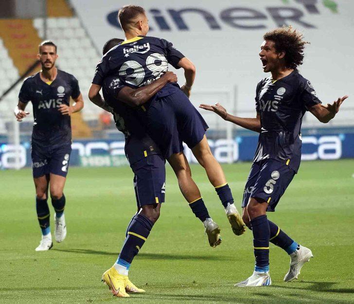 Fenerbahçe'ye 1,5 milyon euro'ya gelmişti, 7 milyon euro'luk teklif reddedildi! Miguel Crespo için sıcak gelişme... G2