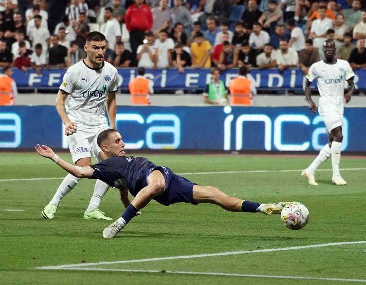 Fenerbahçe'ye 1,5 milyon euro'ya gelmişti, 7 milyon euro'luk teklif reddedildi! Miguel Crespo için sıcak gelişme... G5