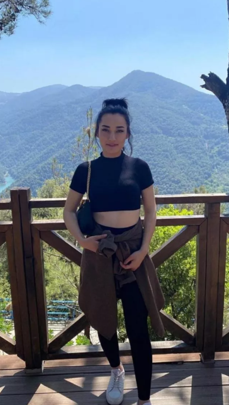 Halası konuştu: "Bana tecavüz etmeye..." Türkiye'nin konuştuğu Sinem Çiçek'in şüpheli ölümünde yeni detaylar! Arkadaşlarıyla ilgili dikkat çeken iddia G4