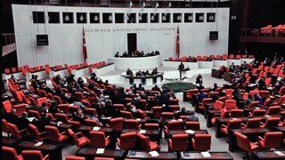 Parti kapatma zorlaşıyor