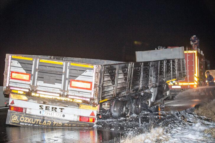 Hatay'da seyir halindeki tırda çıkan yangın hasara yol açtı G2