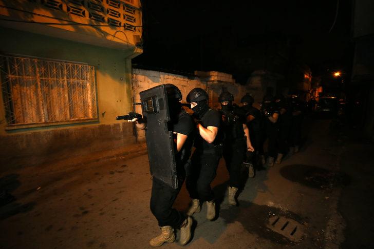 Adana'da şafak vakti DEAŞ operasyonu! Çok sayıda gözaltı