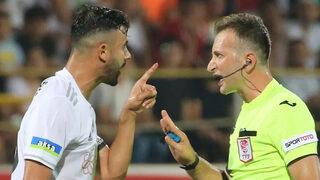 Beşiktaş'ta isyan devam ediyor! ''Çifte standart...''