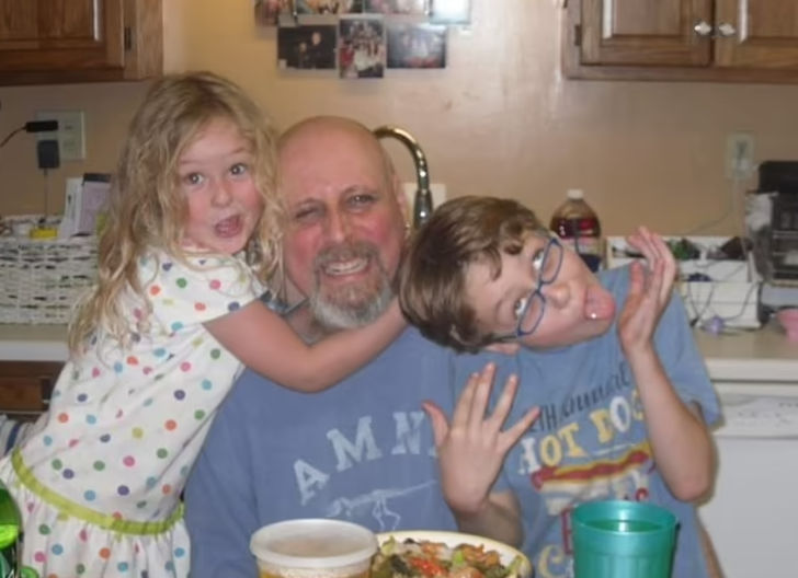 “Hayatında aşkı hak ediyorsun” dedi! Ölmeden önce karısına yeni eşini bulması için yardım etti G3