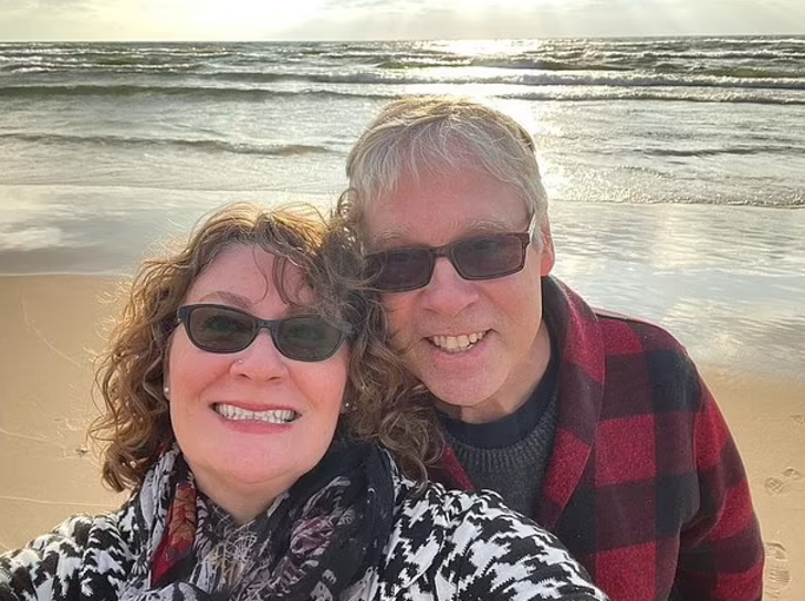 “Hayatında aşkı hak ediyorsun” dedi! Ölmeden önce karısına yeni eşini bulması için yardım etti G5