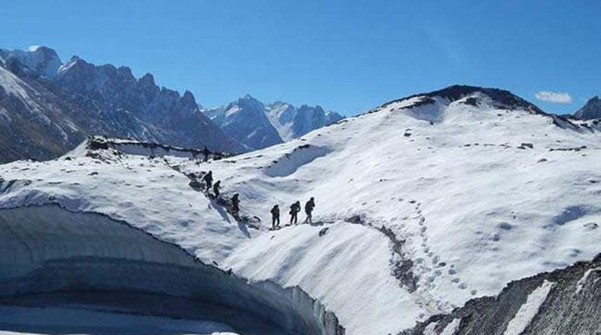 Himalayalar'da düşen çığda kaybolmuştu! O askerin ceset kalıntılar 38 yıl sonra bulundu