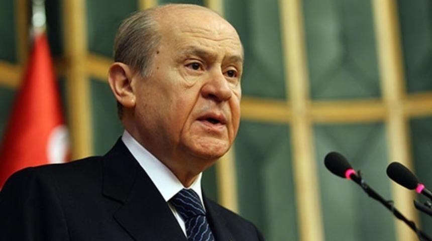 Bahçeli: 'İstanbul düşmeyecek, üç hilal ise asla inmeyecek'