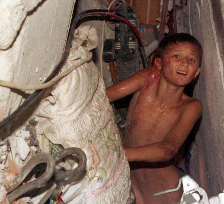 17 Ağustos Depremi'nin üzerinden 23 yıl geçti G5