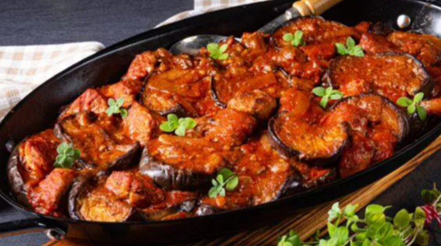 Mevsimi geçmeden mutlaka yapın! Patlıcan musakka tarifi, Patlıcan musakka nasıl yapılır?