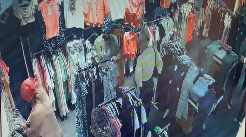 Görüntüleri izleyince anladılar... Müşteri gibi gelen 4 kadını yaptığı 'pes' dedirtti