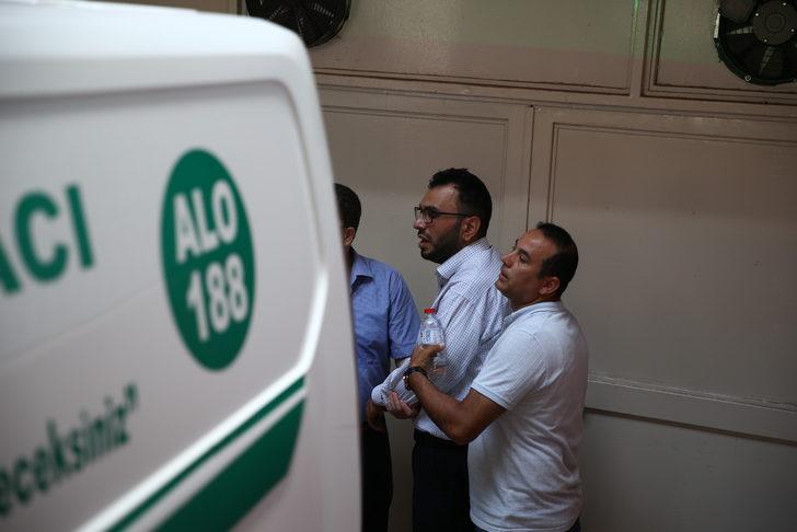 GÜNCELLEME - Adana'da bırakıldığı otomobilde yaşamını yitiren çocuğun cenazesi defnedildi G2