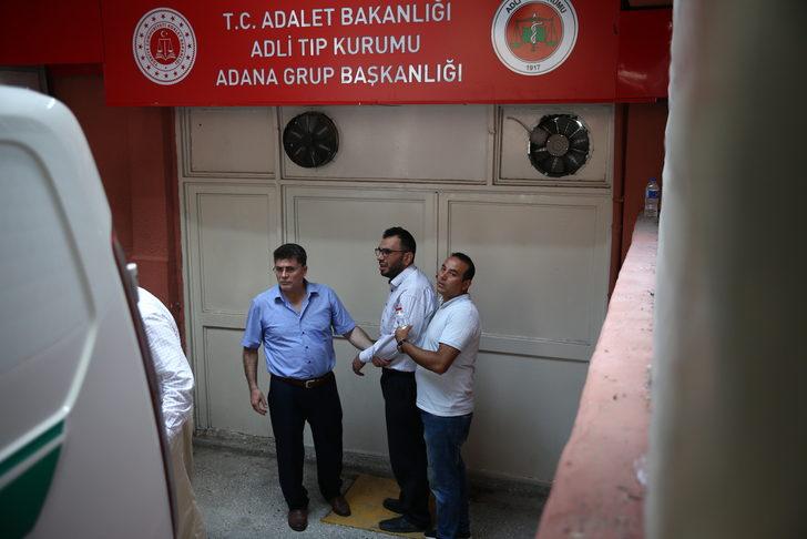 GÜNCELLEME - Adana'da bırakıldığı otomobilde yaşamını yitiren çocuğun cenazesi defnedildi G4