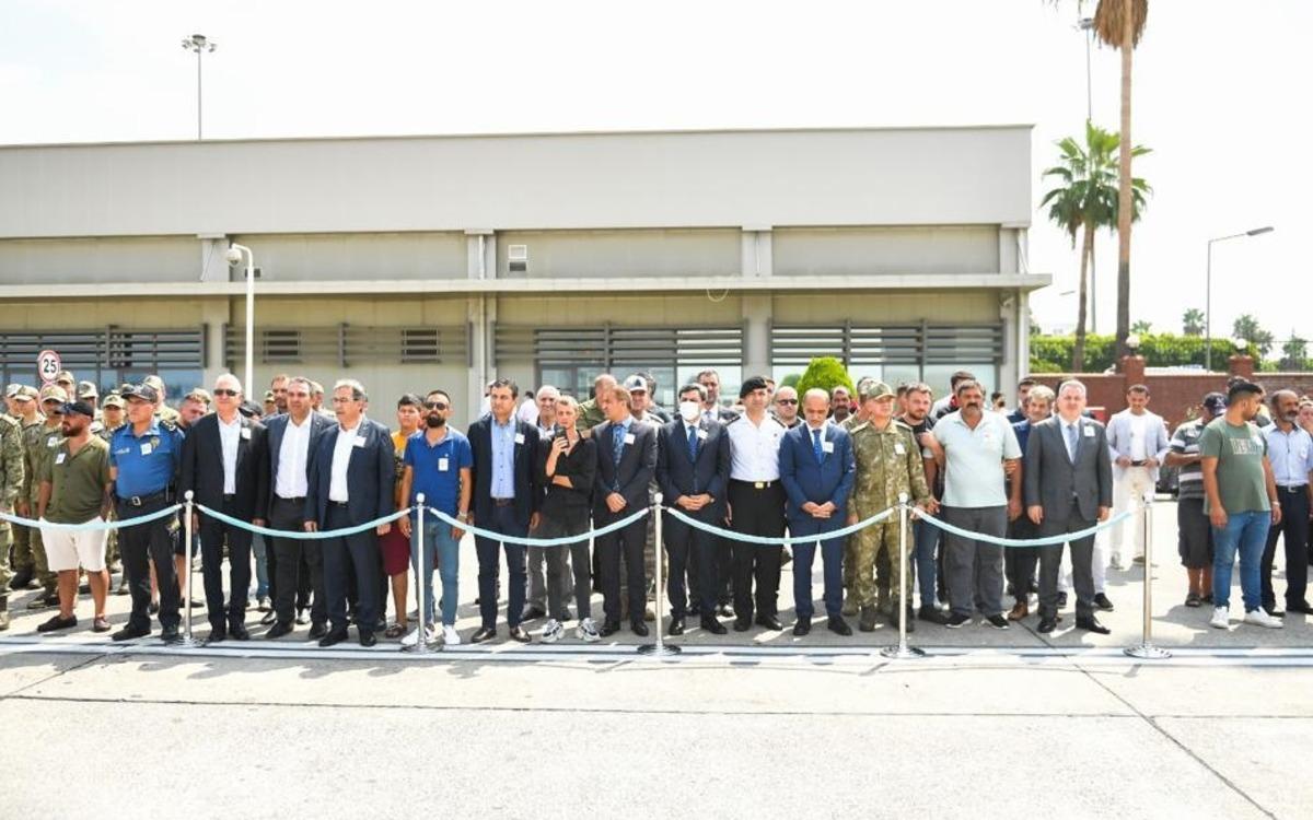 Hakkari'de şehit olan askerin cenazesi hava yoluyla Adana'ya getirildi