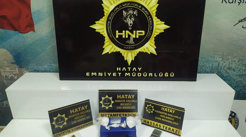 Hatay'da uyuşturucu operasyonunda 5 zanlı yakalandı
