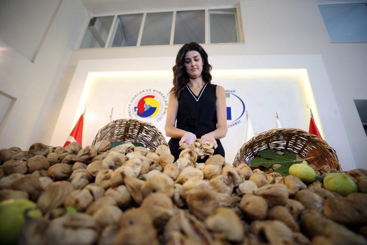 Aydın'da sezonun ilk kuru incirine 350 liralık "sembolik fiyat" G3