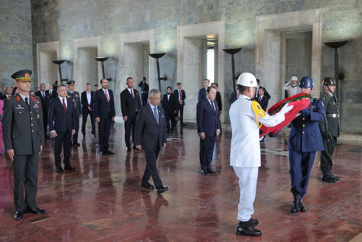Malezya Kralı Sultan Abdullah Şah, Anıtkabir'i ziyaret etti G4