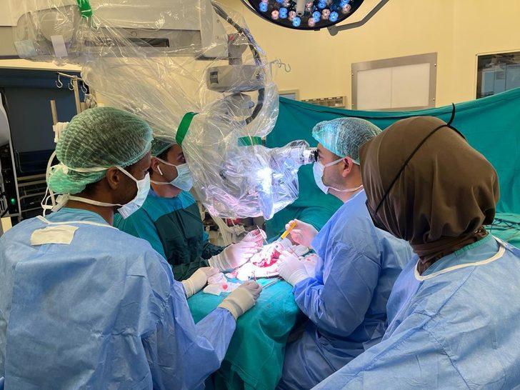 Bursa'da bir işçinin kopan parmakları 10 saatlik operasyonla yerine dikildi G3