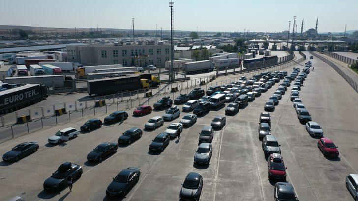 İznini tamamlayan gurbetçilerin "hüzünlü dönüş yolculuğu" sürüyor G1