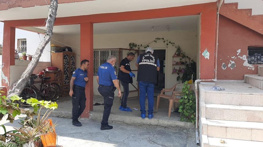 Adana'da kazara kendisini vurduğu iddia edilen genç öldü