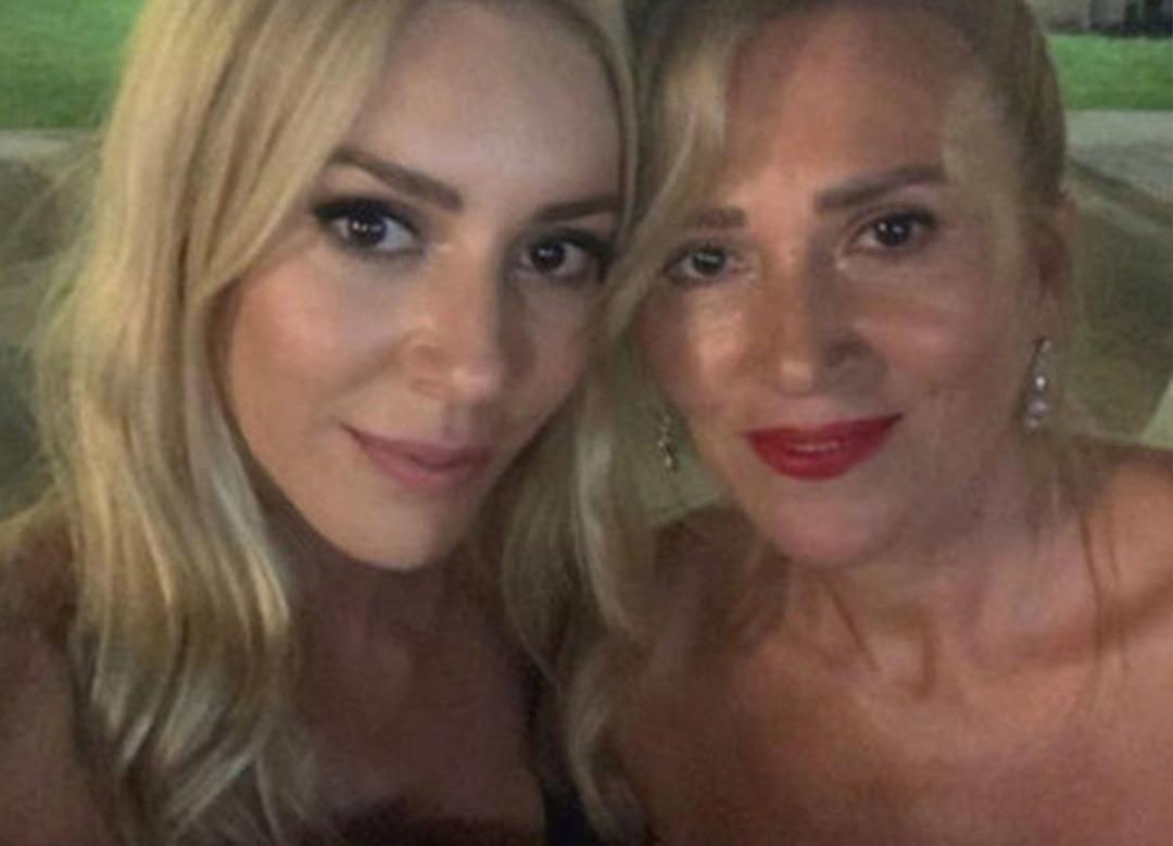 Nuray Kobal'dan Sinem Kobal'ın doğum g&uuml;n&uuml;n&uuml; kutladı! &Ccedil;ocukluk fotoğrafına beğeni yağdı