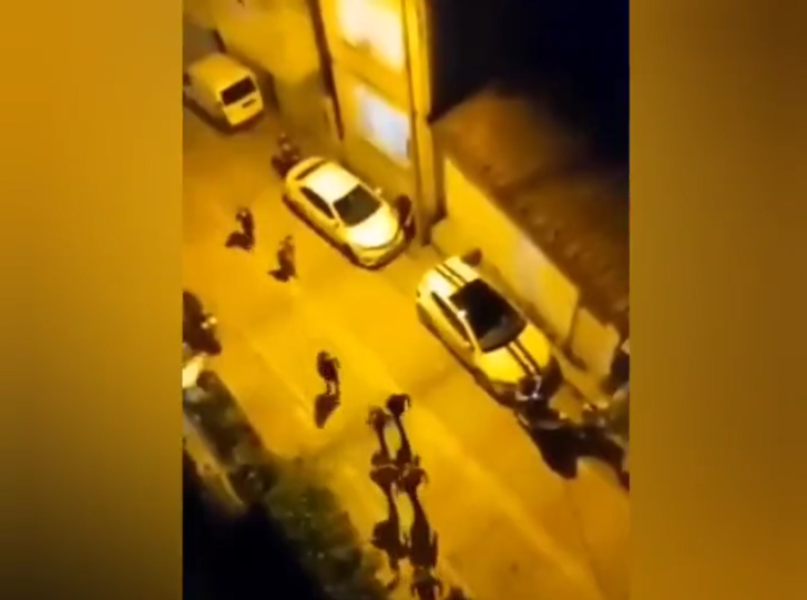 Sosyal medyada olay yaratan iddia! Görüntüler Küçükçekmece'den: Onlarca kaçak şehrin içine böyle ilerledi G4