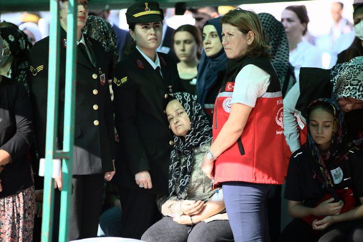 Şehit Piyade Sözleşmeli Er Çakır, Osmaniye'de son yolculuğuna uğurlandı G4