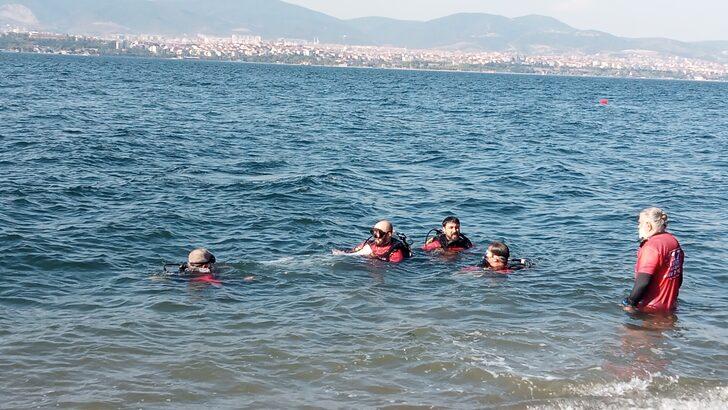 AKUT ekipleri Gölcük'teki "batık şehre" dalış gerçekleştirdi G3