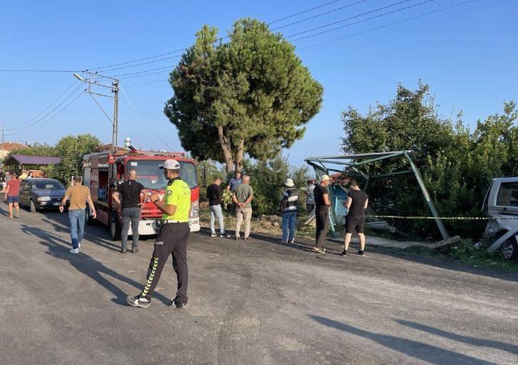 Sinop’ta otomobilin bahçeye devrildiği kazada bir kişi öldü 3 kişi yaralandı G3