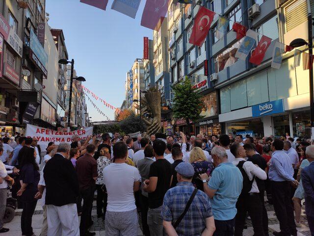 Marmara Depremi’nde hayatını kaybedenler Avcılar’da anıldı