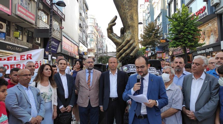 Marmara Depremi’nde hayatını kaybedenler Avcılar’da anıldı