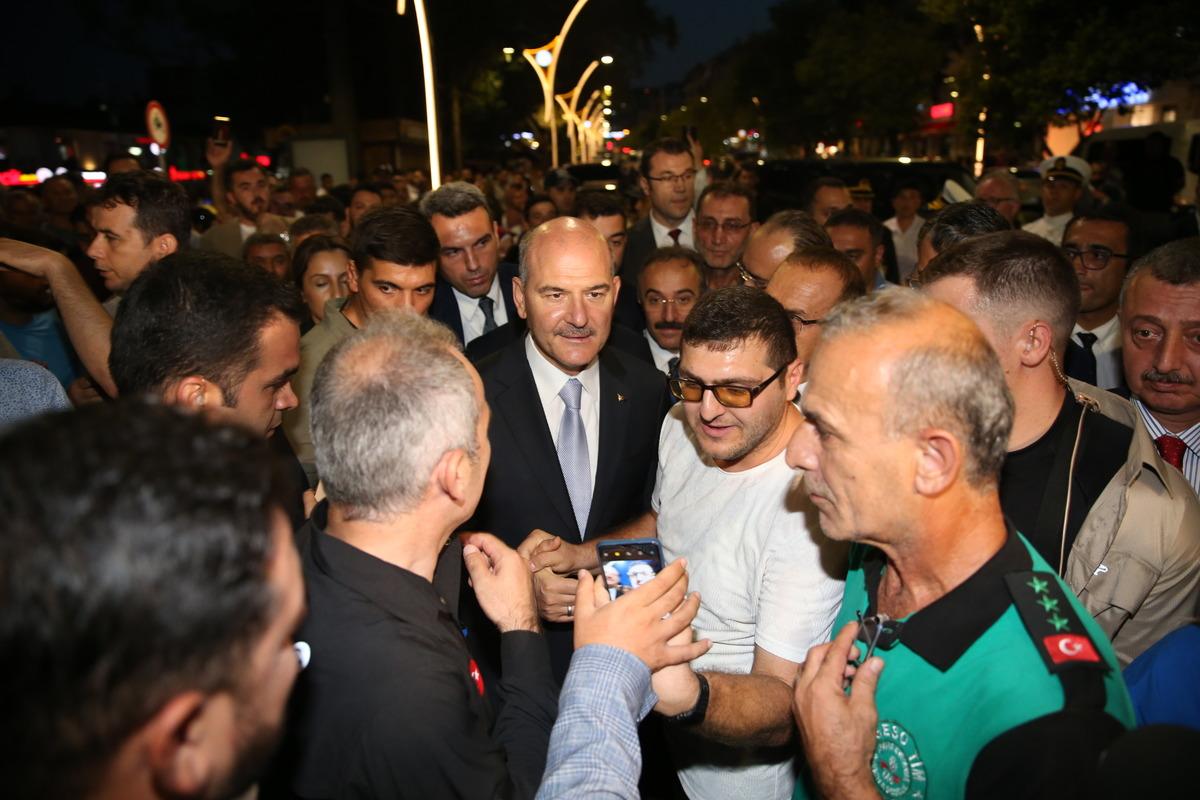Bakan Soylu, G&ouml;lc&uuml;k'teki deprem anma t&ouml;reninde konuştu: