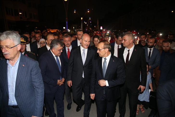 Bakan Soylu, Gölcük'teki deprem anma töreninde konuştu: G4