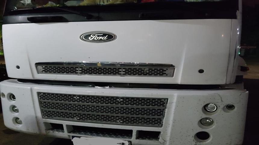 Yayaya çarparak ölümüne neden olan sürücüyü kırık far parçaları ele verdi