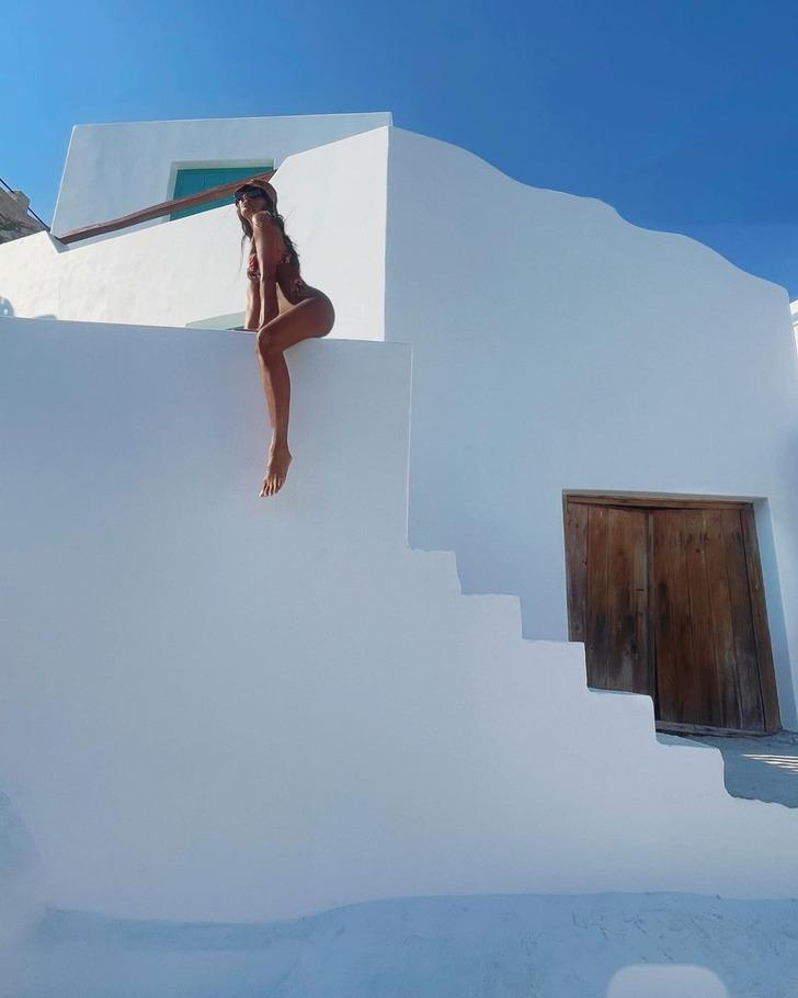 Yunan adalarında tatil yapan Eda Taşpınar'dan dikkat çeken paylaşımlar G3