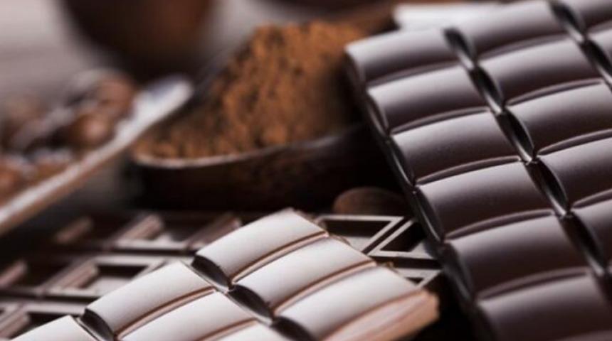 Sadece bir paket bitter çikolatanın faydasına inanamayacaksınız! İşte bitter çikolatanın az bilinen 7 mucizevi faydası