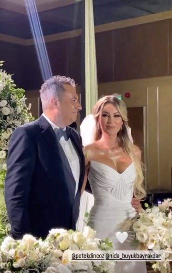 Petek Dinçöz ve Nida Büyükbayraktar evlendi! İddialı gelinlik G1