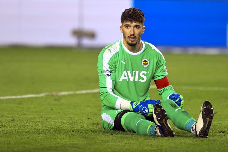 Fenerbahçe'de Altay Bayındır şoku! Bedavaya dünya devine gidebilir G3