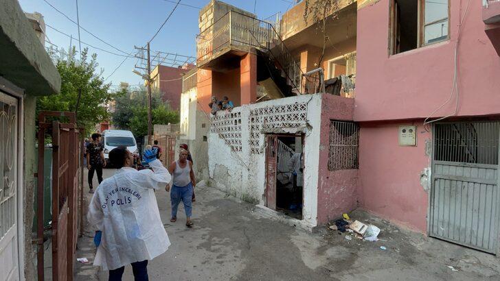 Adana'da kundaklandığı ileri sürülen evde hasar oluştu G2