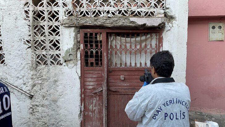 Adana'da kundaklandığı ileri sürülen evde hasar oluştu G3
