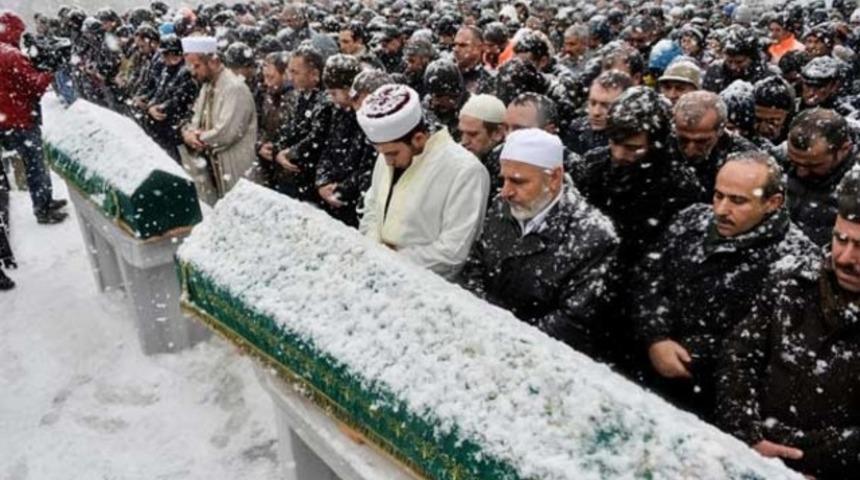 Karla mücadele ettiler karla gittiler!