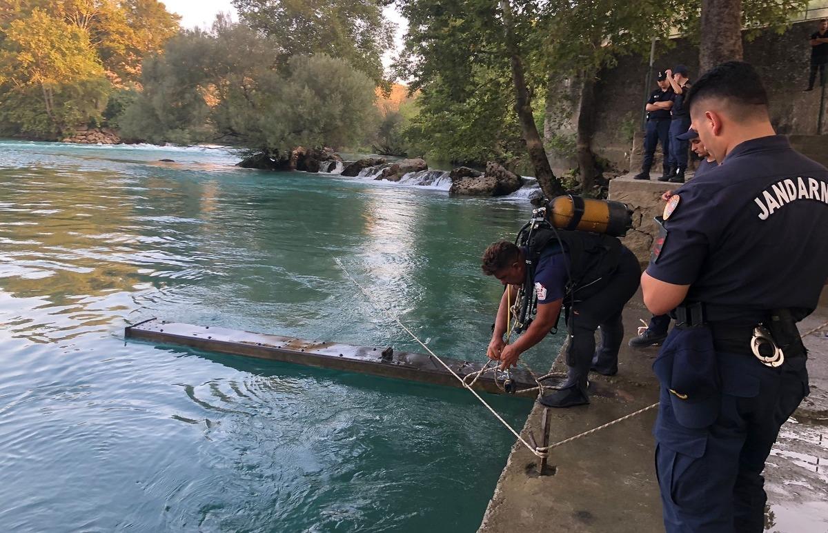 Antalya'da y&uuml;zmek i&ccedil;in ırmağa giren &uuml;niversite &ouml;ğrencisi boğuldu